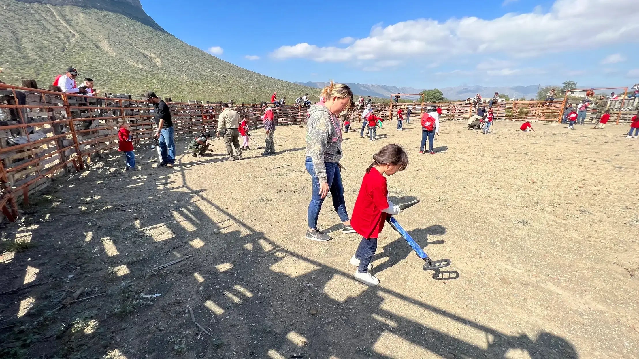 Minelab Shares 8 Benefits of Metal Detecting for Kids