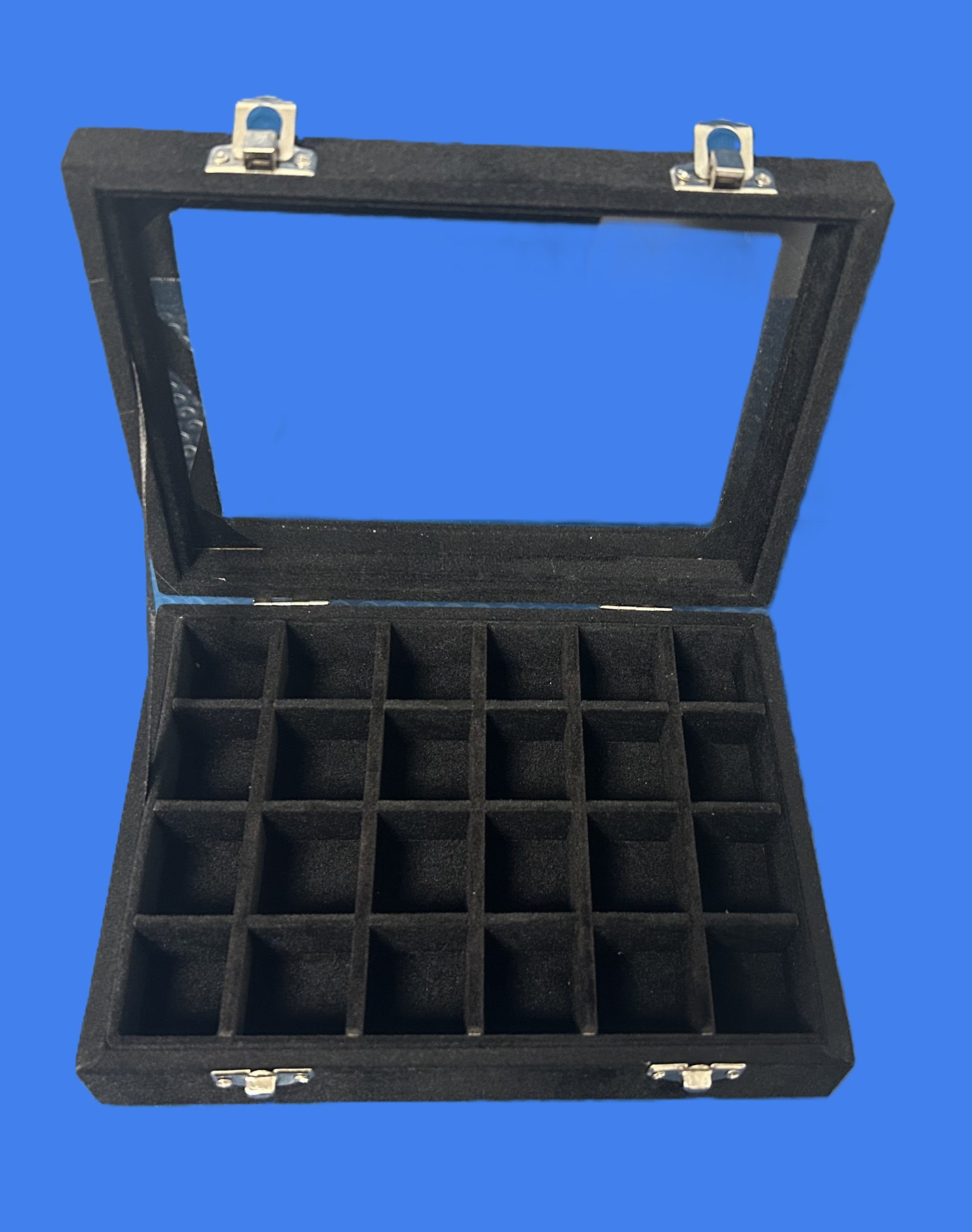 Finds Display - 24 Grid