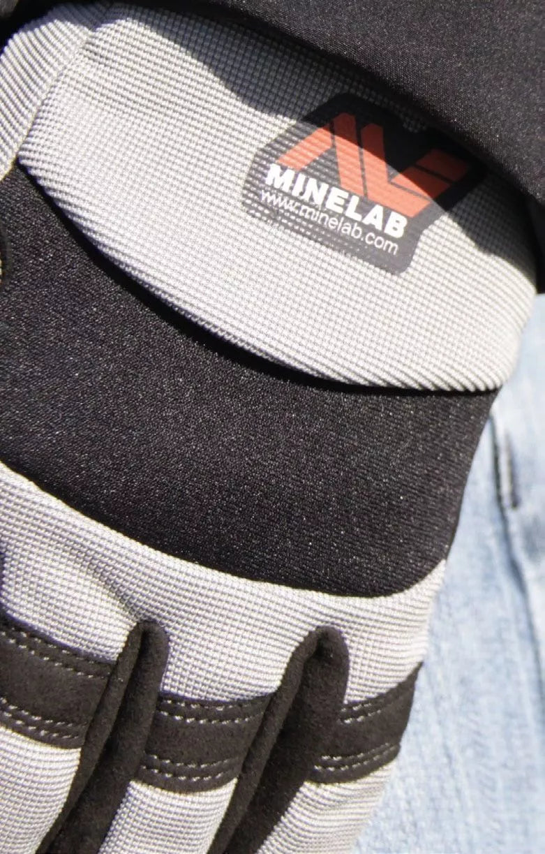 Minelab Metal Detecting Gloves